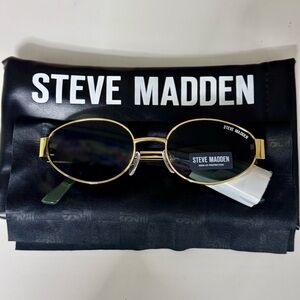 Steve Madden Mystie Sunglasses Gold